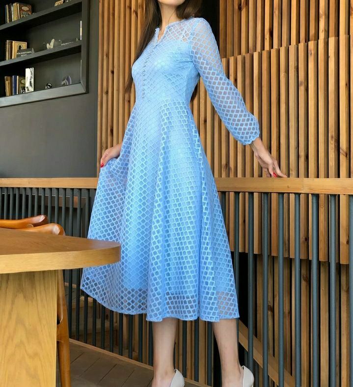 Вечернее платье, голубого цвета (цена предварительная)