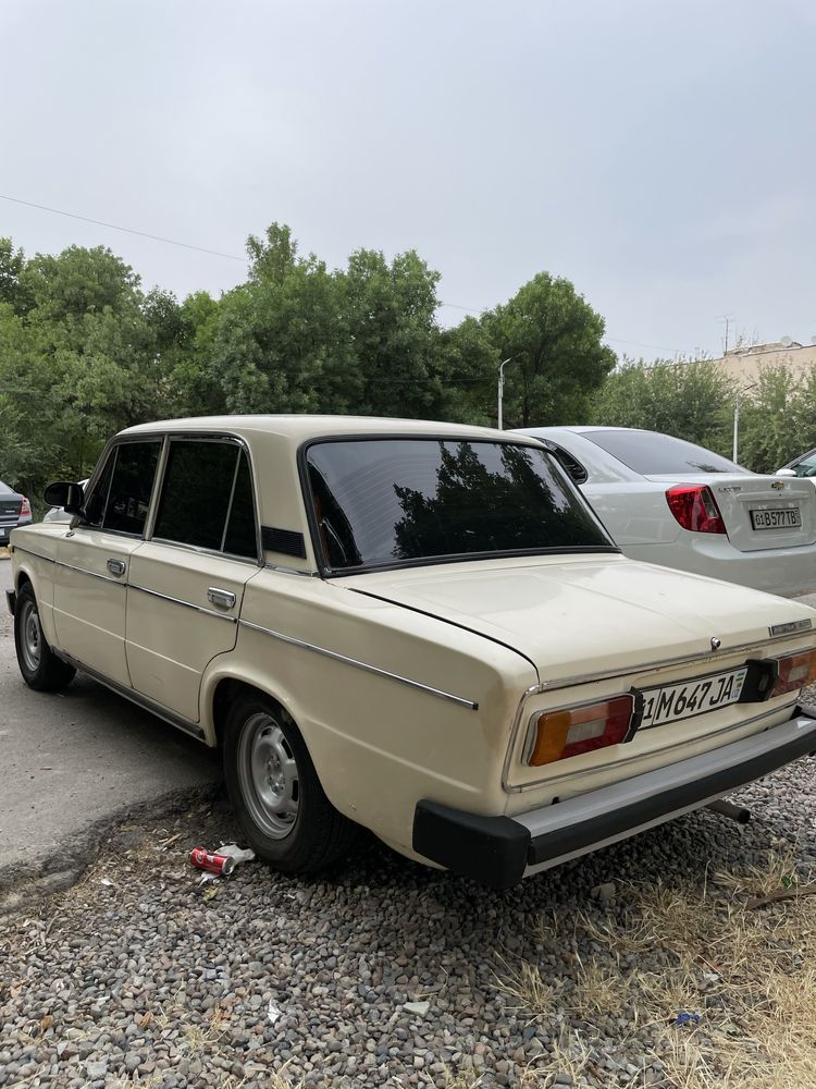 Jiguli vaz 2106 srochna sotiladi