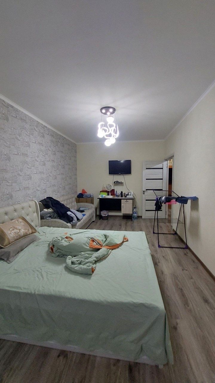 2-х ком. квартира, 2/1/5 в Сергели 4. С ремонтом. Ярмарка - 350 м.