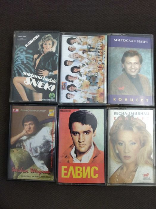 Продавам плочи на ABBA, Бони М  и Лили Иванова