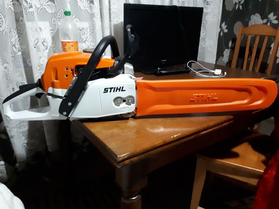 Бензинова резачка MS271