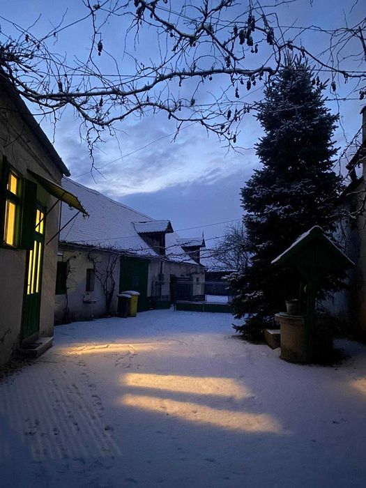 Casă 4 camere, curte individuala, 1350 mp teren, in Șura Mare, Sibiu