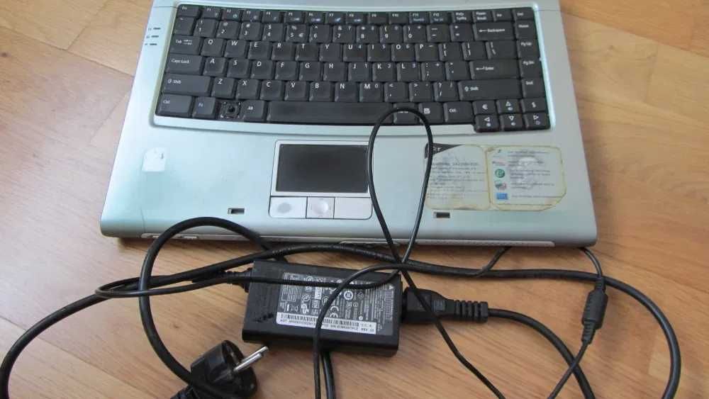 Dezmembrez laptop Acer TravelMate 2423WXMi