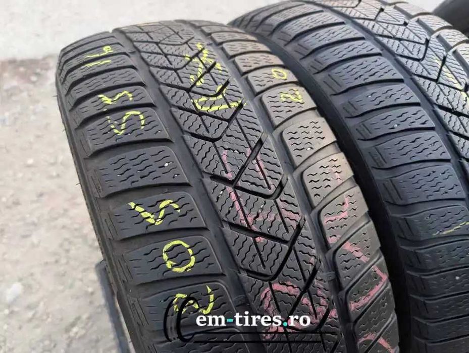 SET 2 Anvelope Iarna 205/55 R16 PIRELLI Sottozero 3 91H - Runflat