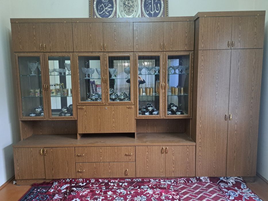 Мехмонхона учун зур. Холати идеал