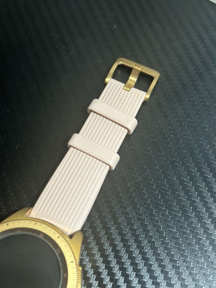 Smart часовник Samaung galaxy Rose gold 42mm