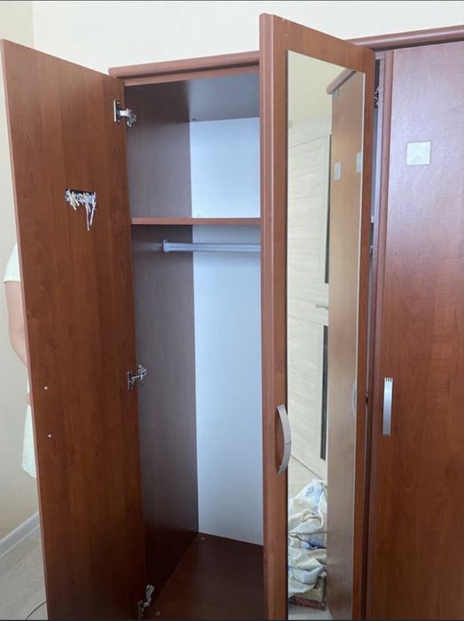 Продам шкаф 180 высота,ширина  130