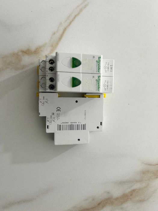 Schneider A9E18321 – Lampă de semnalizare verde modulară