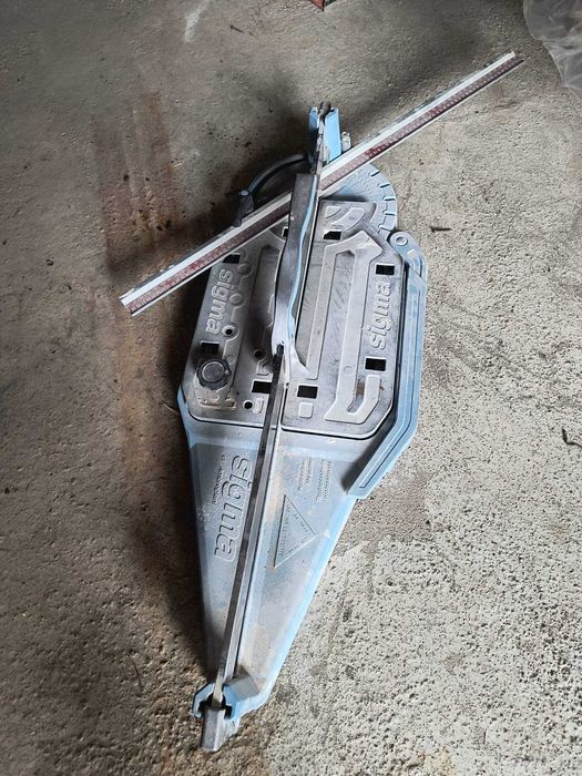 Inchiriez Placa Compactoare . Picamer