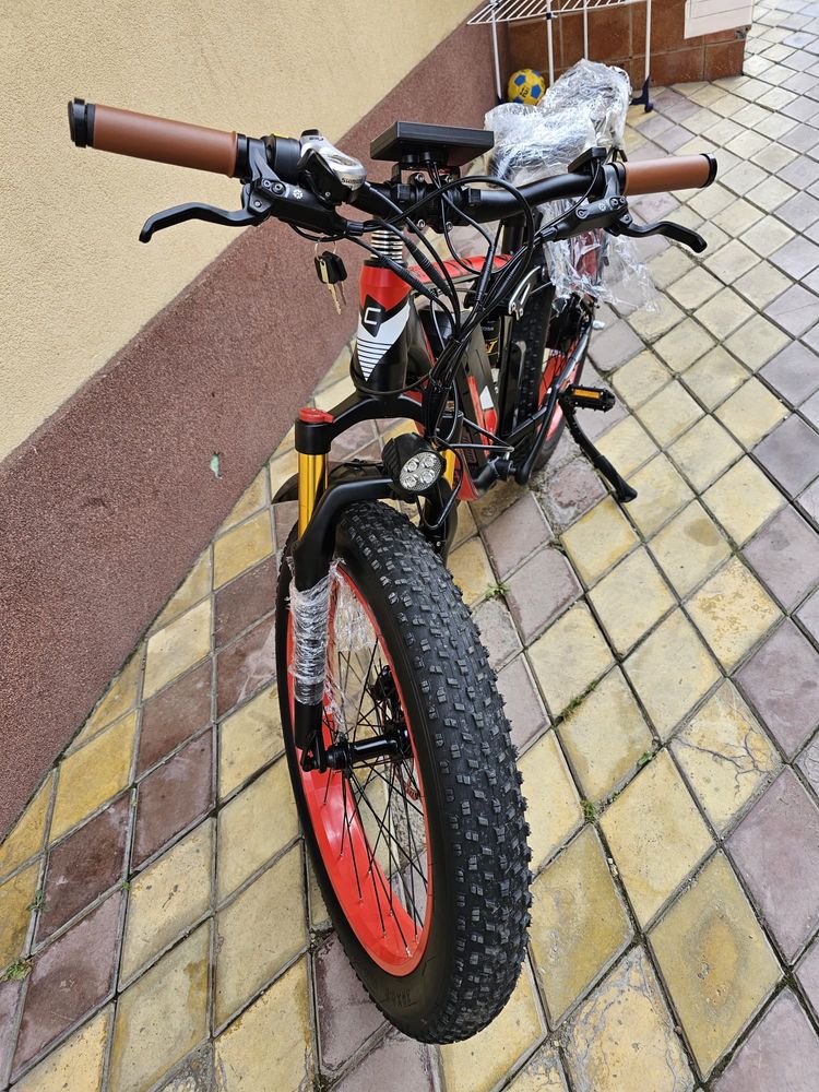 Bicicleta electrică CYRUSHER XF800