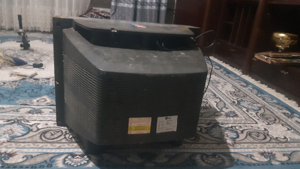 Samsung lg telivizorlar sotiladi
