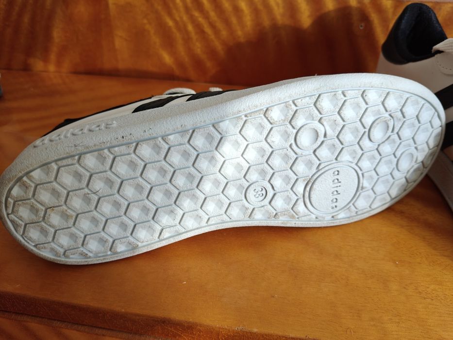 Маратонки Adidas 38номер