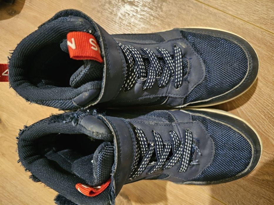 Vand ghete pentru baieti