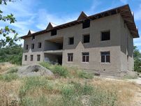 Jizzaxda Bolalar klinikasi binosi bo`lib to`lash sharti bilan sotiladi