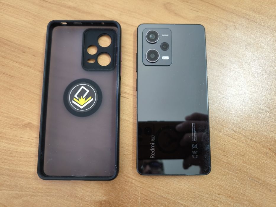 Смартфон Xiaomi Redmi Note 12 Pro 5G – отлично състояние!