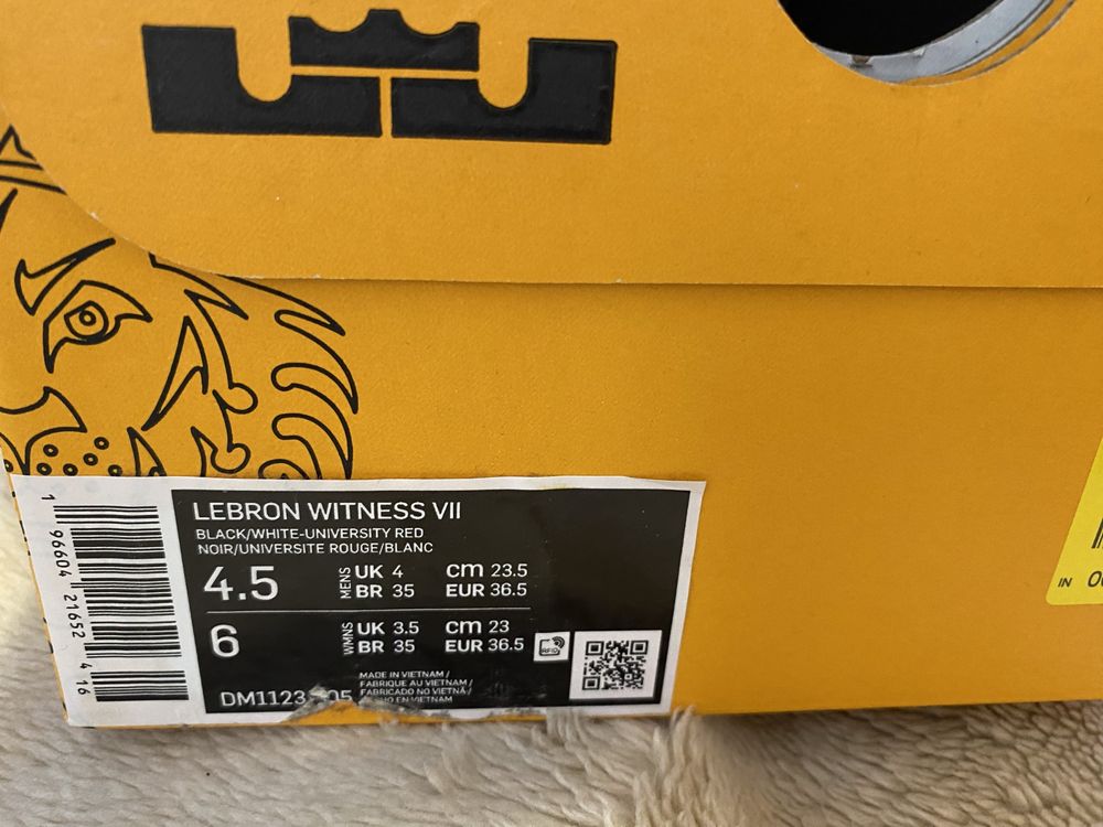 Adidasi LeBron Witness VII copii