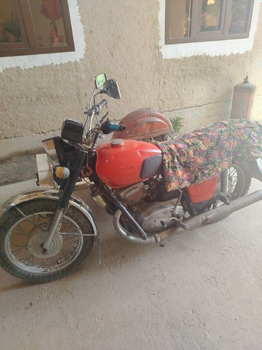 Ij planeta 4 yurib turibdi