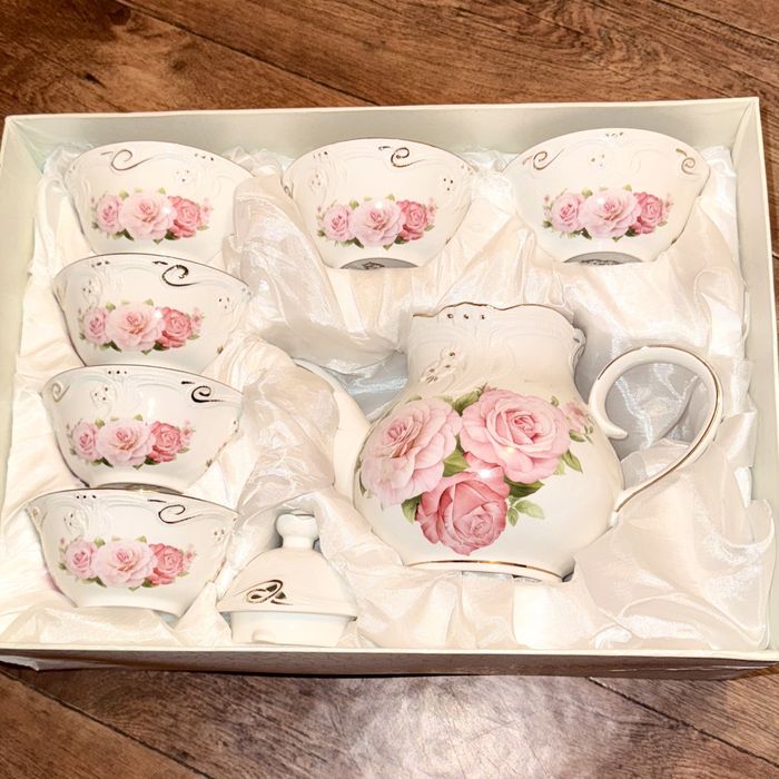 Чайный сервиз на 6 персон