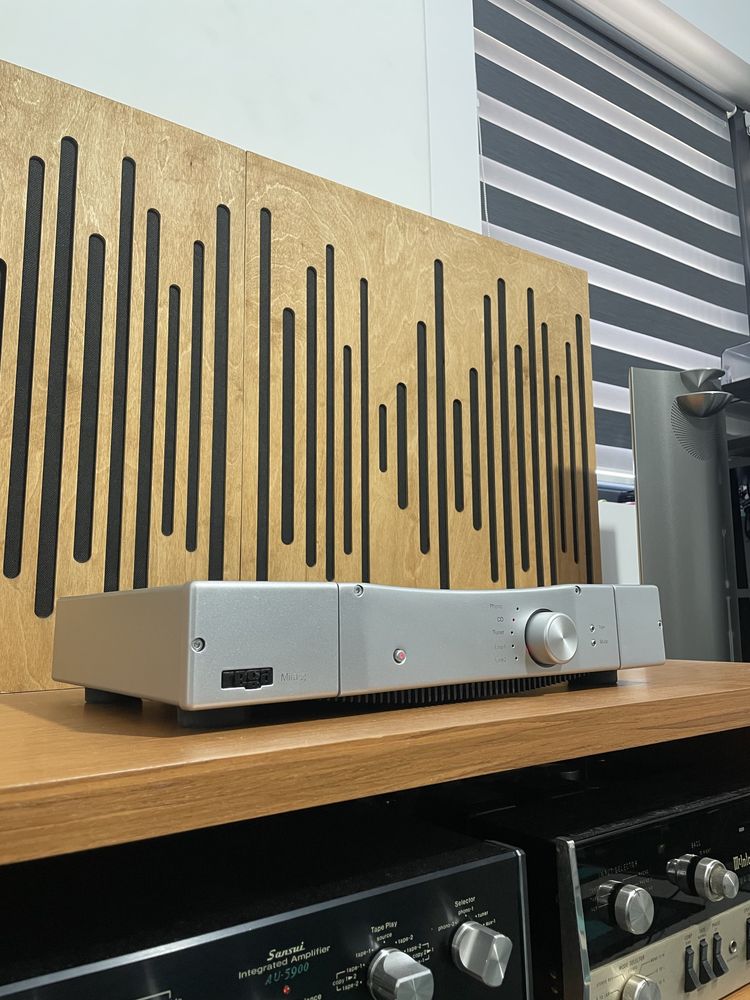 Amplificator Rega Mira 3 100W