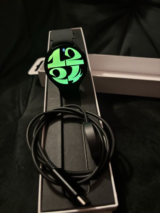 Смарт часовник Samsung Galaxy Watch 6, 44 mm, Graphite