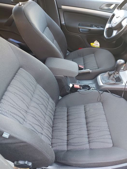 Vind Skoda Octavia 1.4 TSI stare impecabilă tehnic și optic