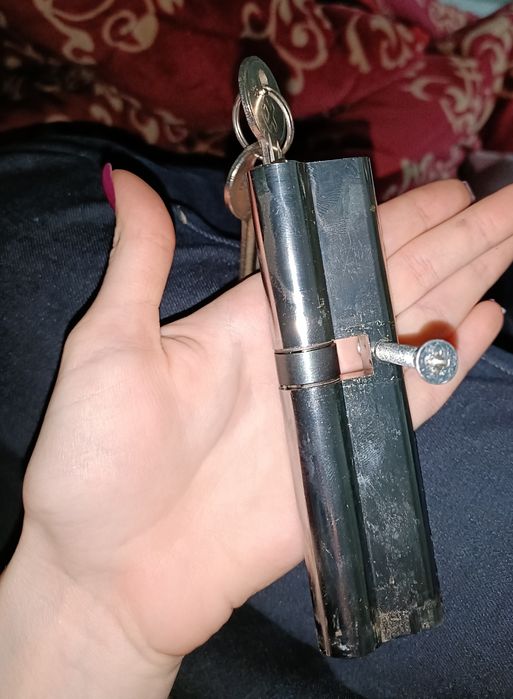 Butuci pentru uși termopan