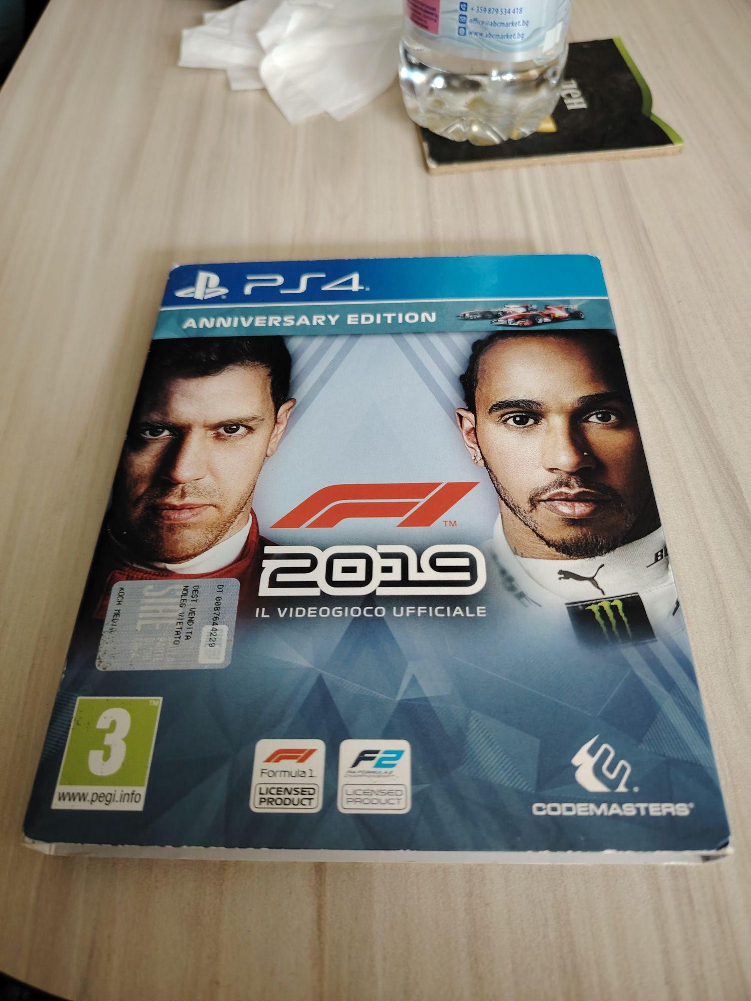Продава/ заменя  игра F1 19