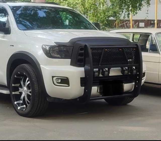 Кенгурятник на Toyota  Sequoia  Tundra