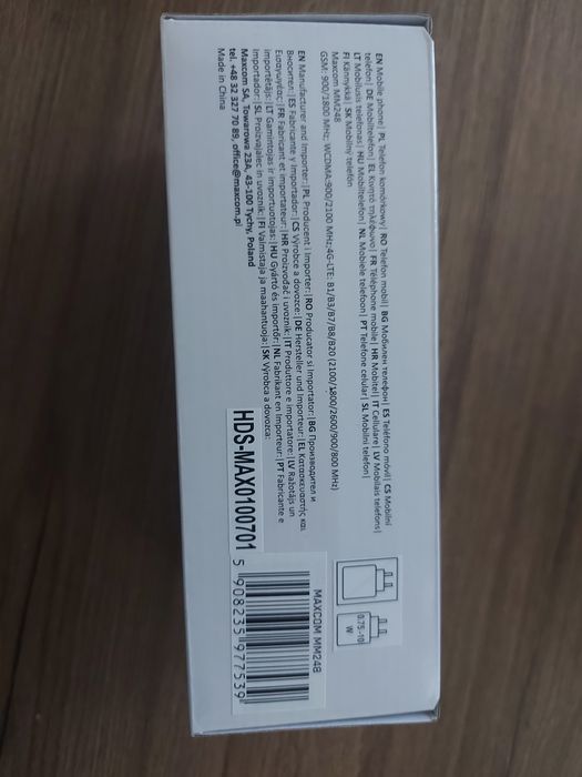 Telefon cu butoane nou