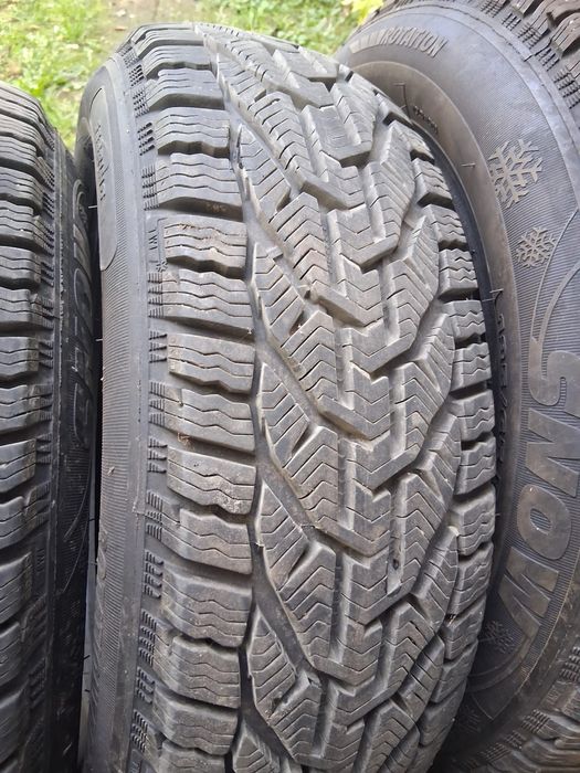 Set 4 cauciucuri/anvelope iarna 185/65/R15 88T in stare foarte buna!