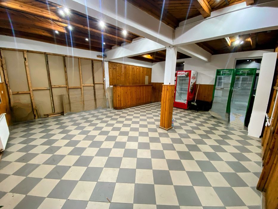 Spatii comerciale/birouri/restaurant/cafenea/patiserie/parcare/150mp