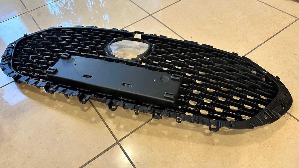 Матирана черна предна решетка за броня за Mazda 3 Sedan 2019-24 OEM