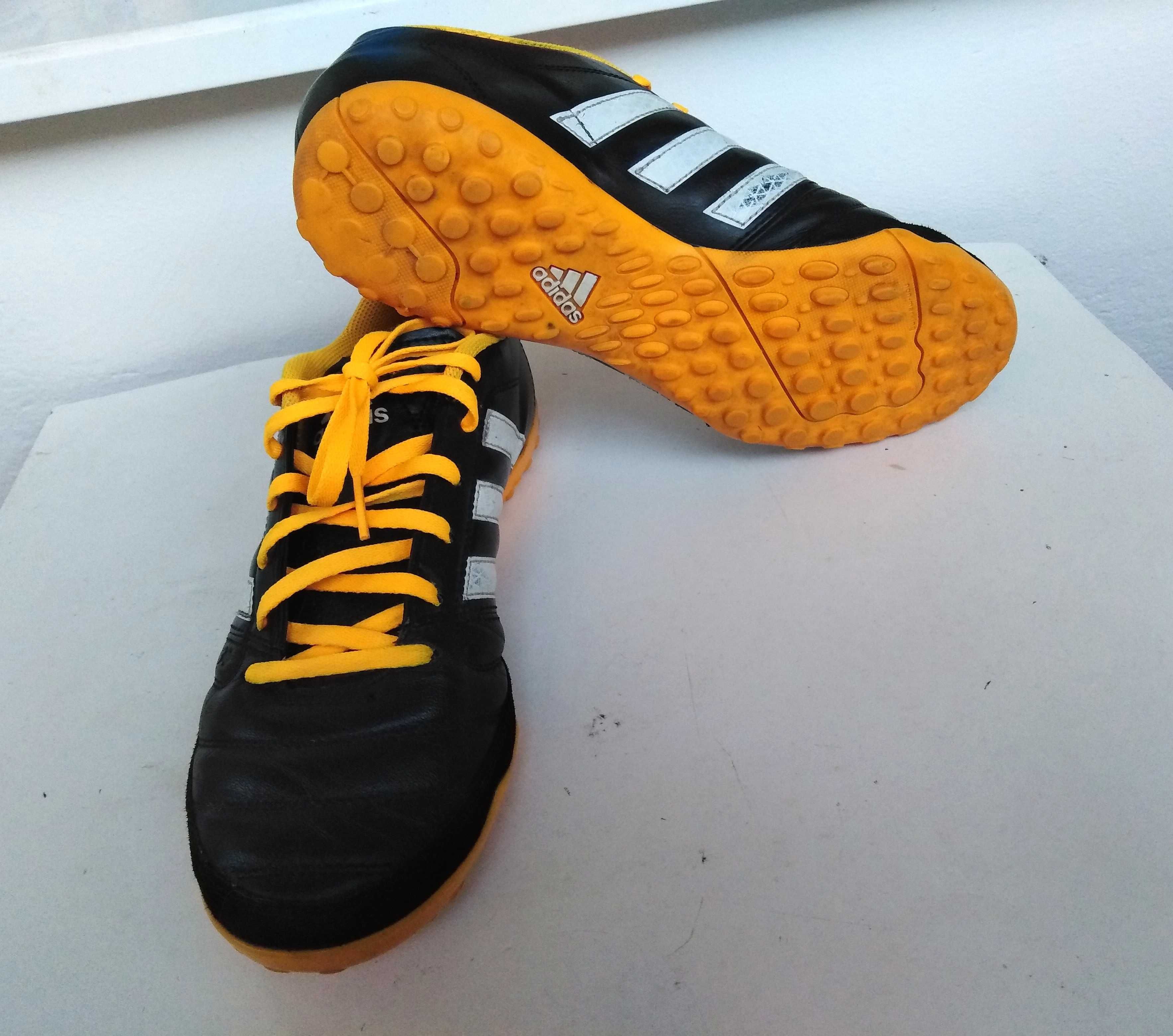 Adidas Gloro мъжки маратонки тип бутонки 42 номер, UK8