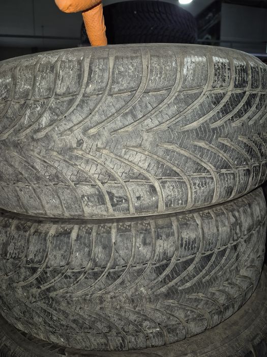 Anvelope iarnă.195 50 R15.205 55 R16.245 45 R18