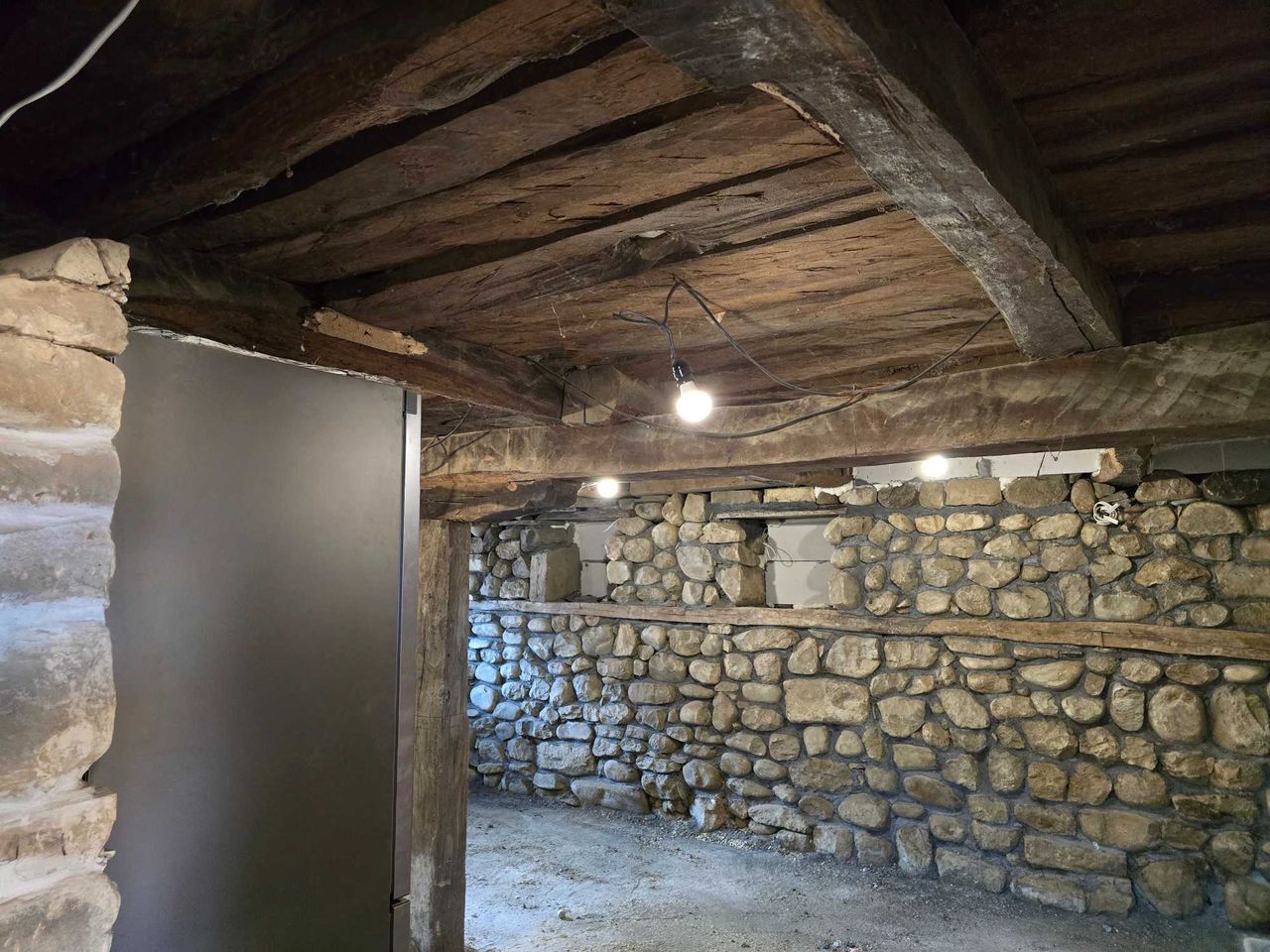 Продава се Къща в с. Къпиново, Област Велико Търново - 178 кв.м за 815 €/кв.м - Снимка #11