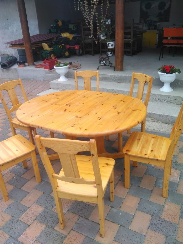 Masă și scaune lemn masiv