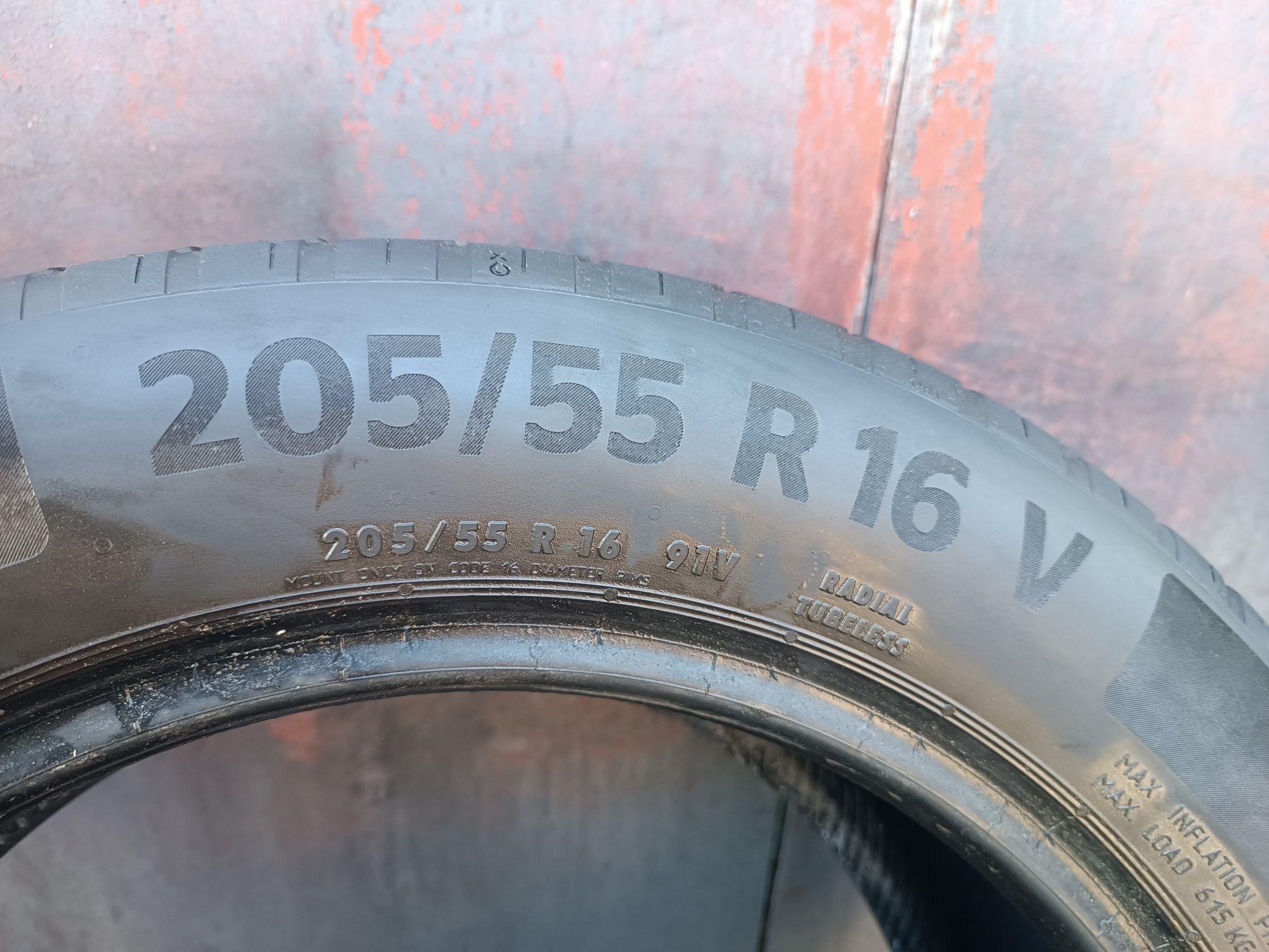 205/55/16 Continental