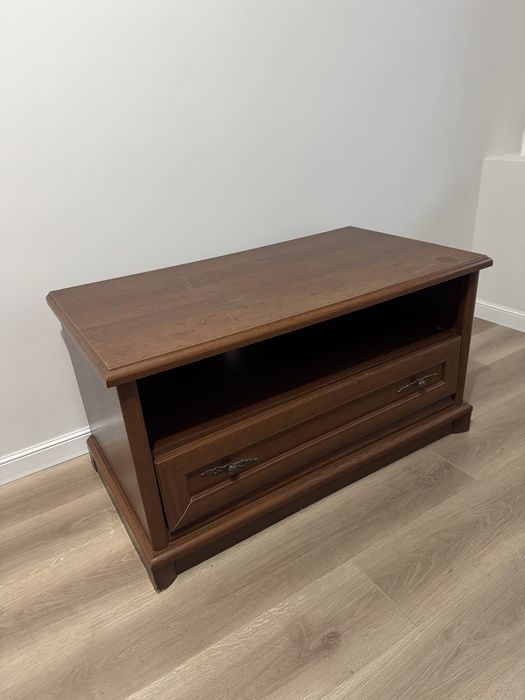 Тумба под телевизор. Отдам за самовывоз