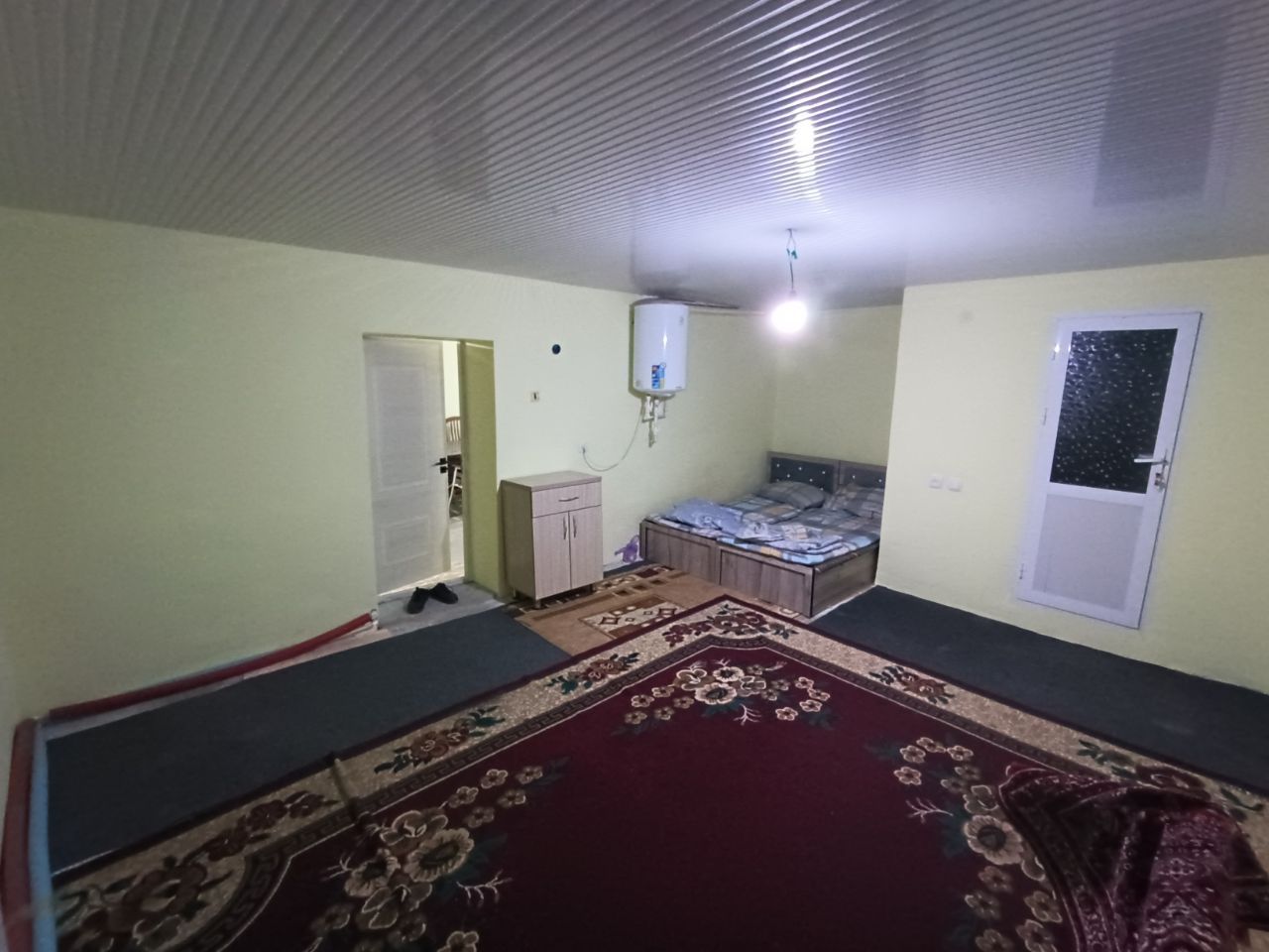 Продается Участок 8 соток с бизнесом Хостел出售8英畝土地，18個房間，9個浴室，2個廚房