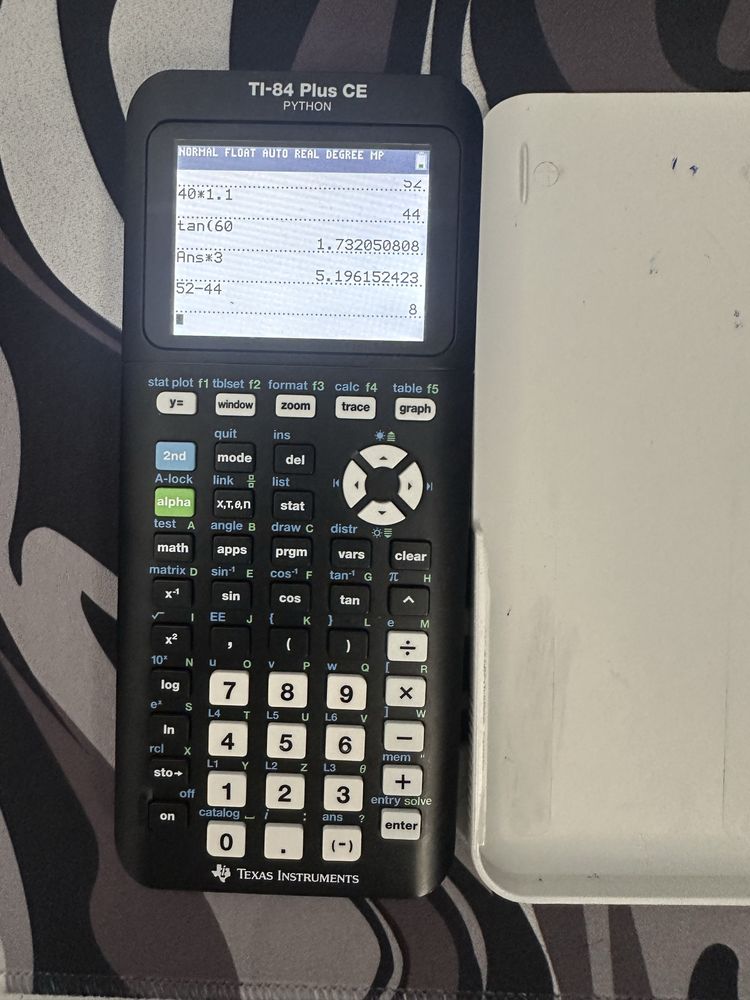 Графический калькулятор TI-84 Plus CE Python