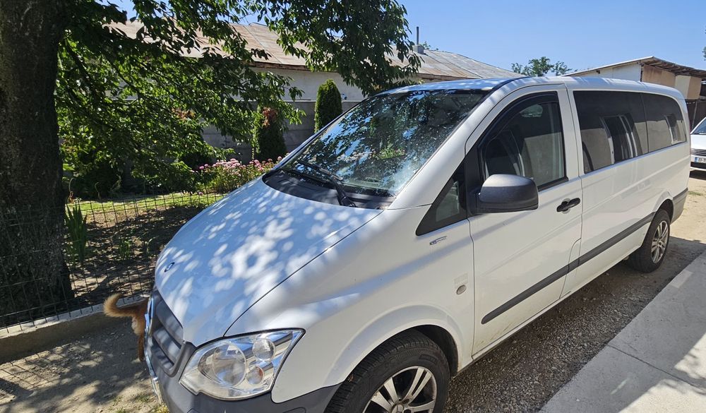 Mercedes- Vito 8+1 locuri