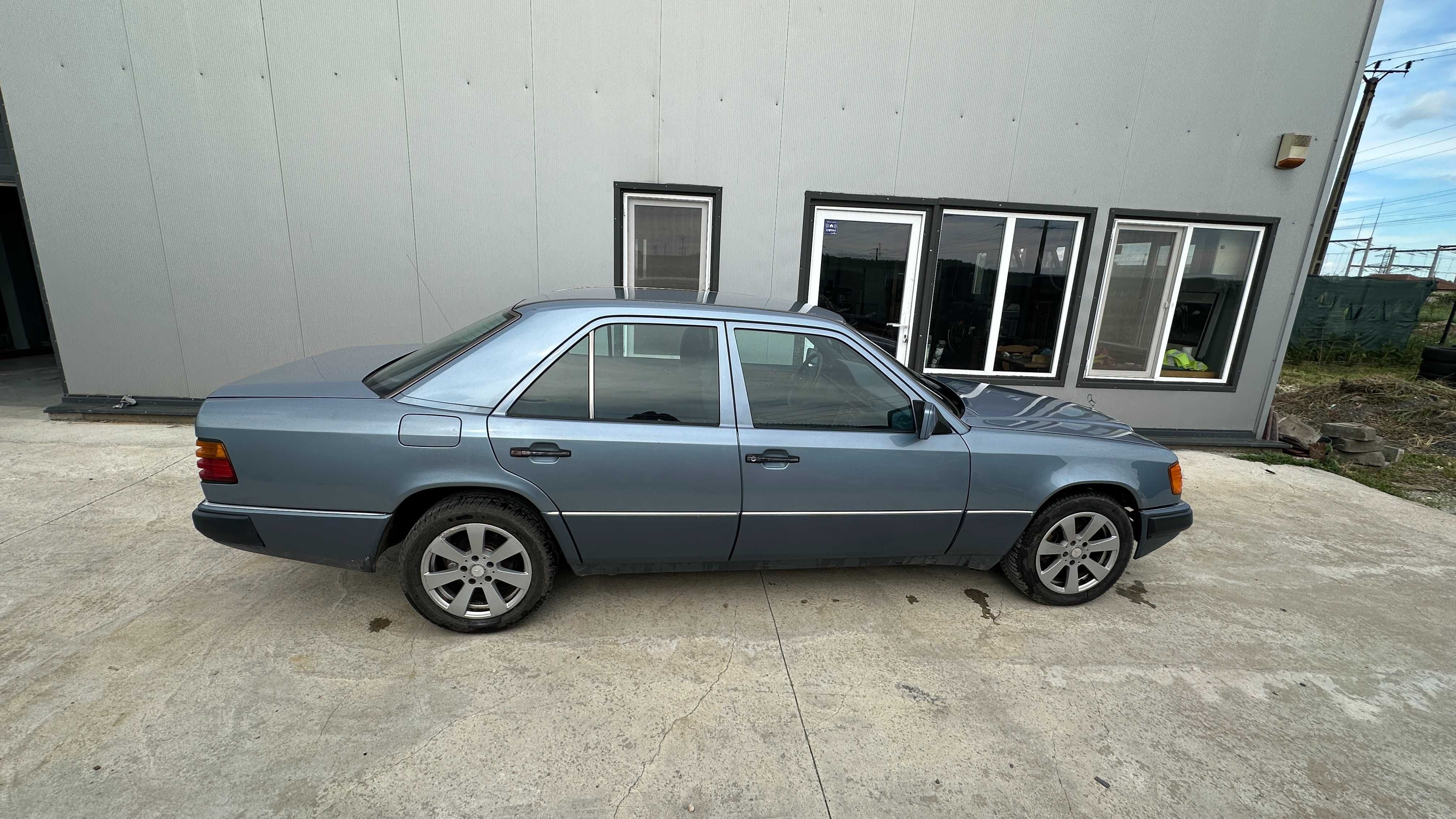 Se vinde Mercedes benz w124 diesel