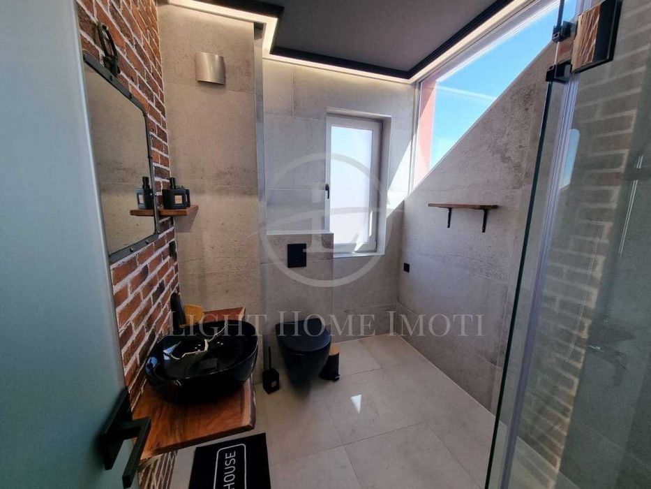 Продава се Тристаен апартамент в Пловдив, Каменица 1 - 120 кв.м за 2742 €/кв.м - Снимка #11