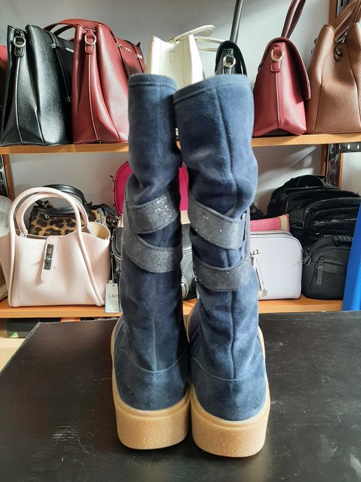 Дамски ботуши велур и вълна