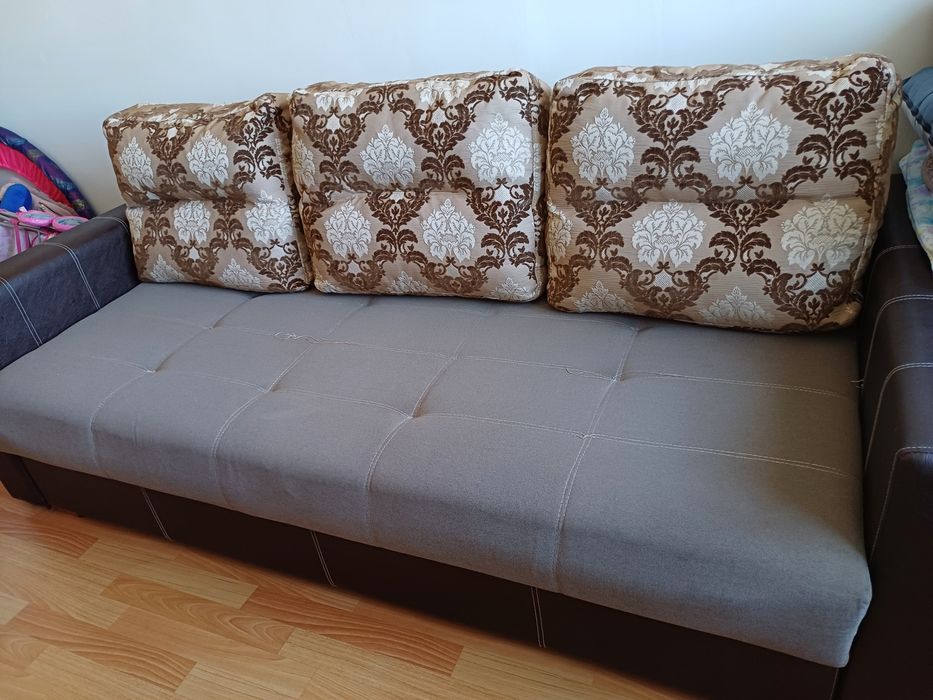 Продам раскладной диван в хорошем состоянии