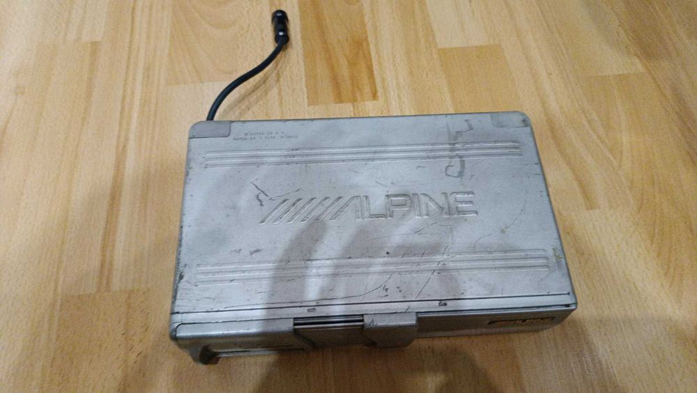 ALPINE CHA-S614 cd чейнджър