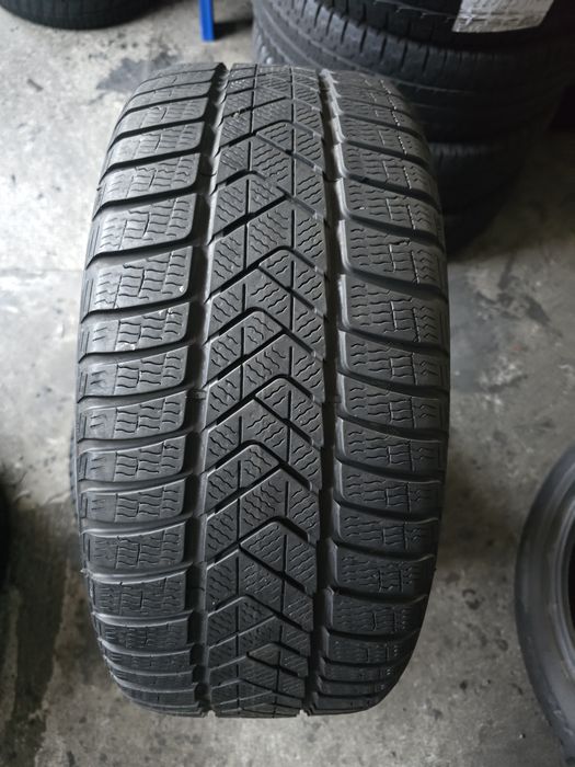 Pirelli 235/45 R18 98V MS iarnă