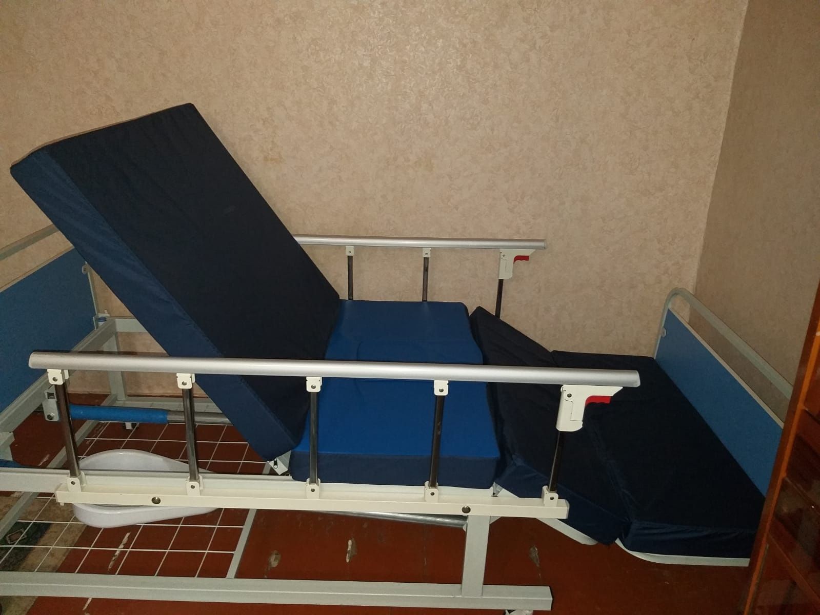 Продаю медицинскую  кровать