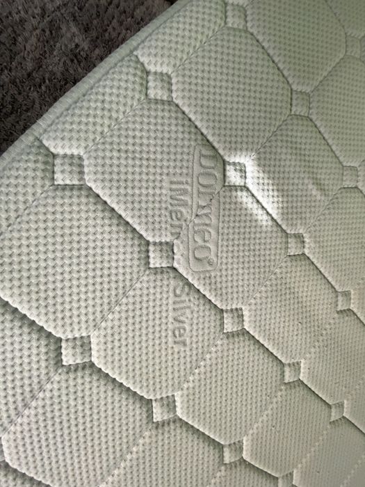 Vand mobila camera copil.