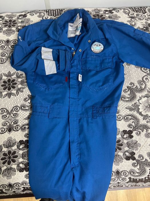 Тшо Комбез новый